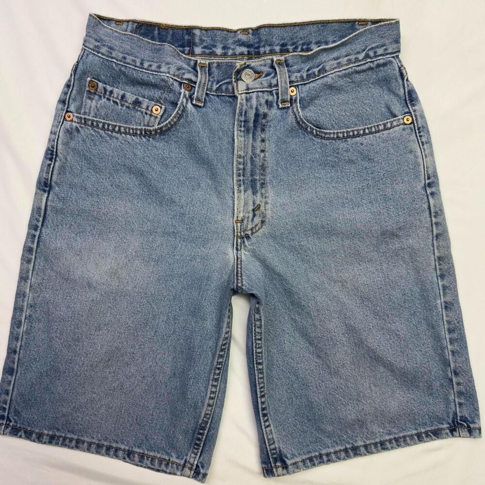 levi’s vintage 90s made in USA 550 relaxed fit denim shorts mid wash 31”